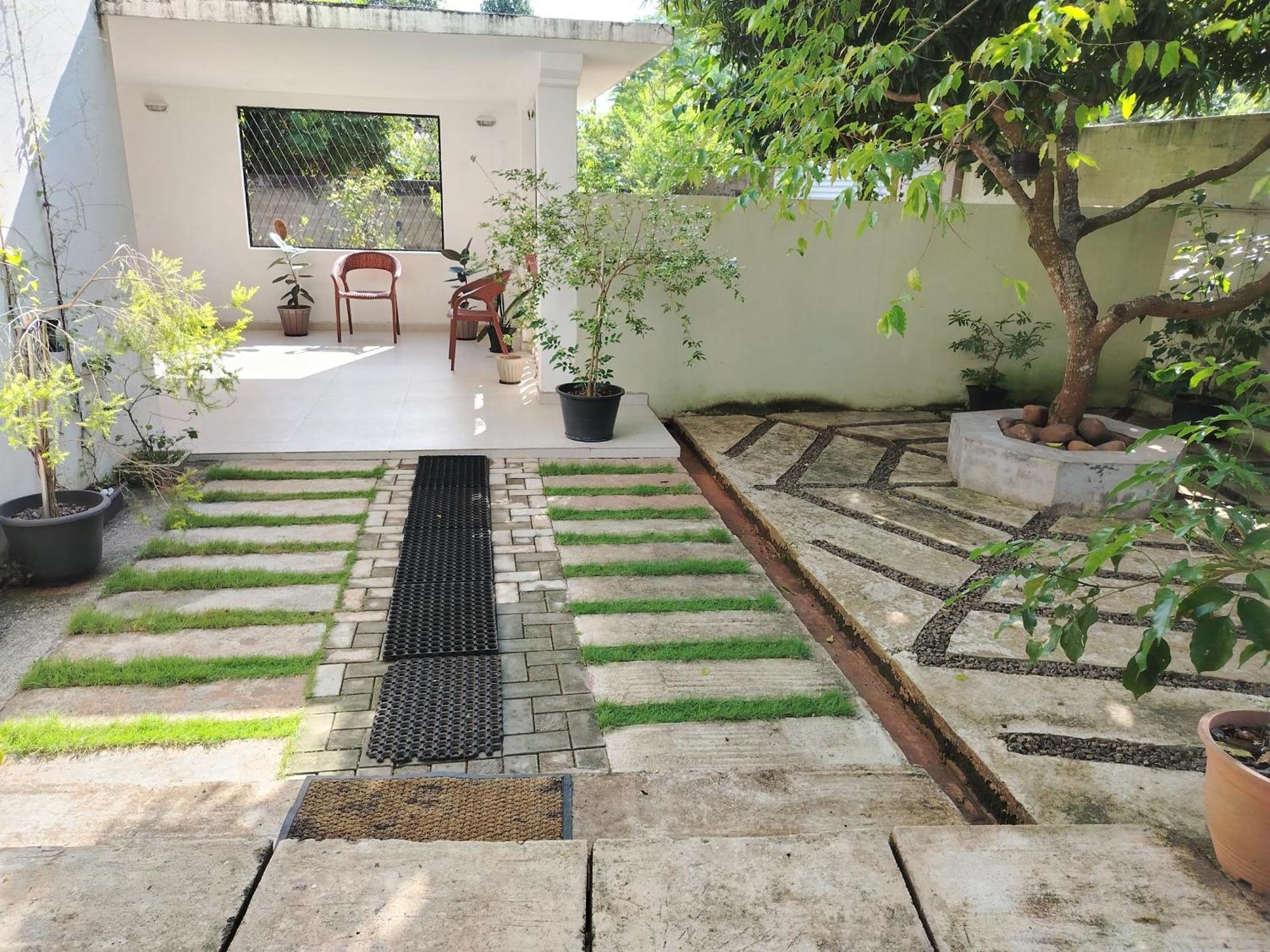 Prestiva Stay Anuradhapura Exterior foto
